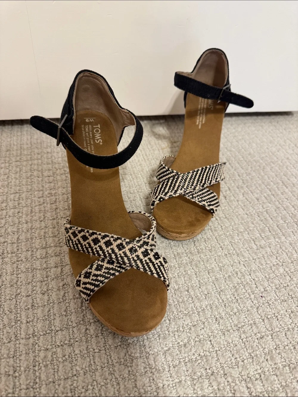 TOMS Black Ankle-Strap Wedges with Ikat Print - size 9